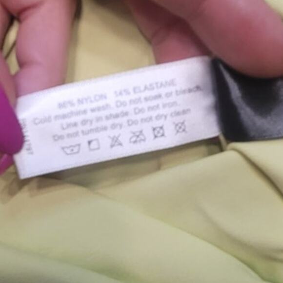 BlackMilk Matte Yellow Seamless Tank | XS | Rare Sold Out - Picture 8 of 9